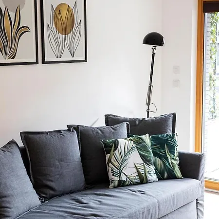 Maya's Flats & 18 - Nadmotlawie *