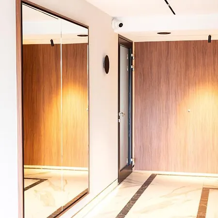 Maya's Flats & 18 - Nadmotlawie Apartment