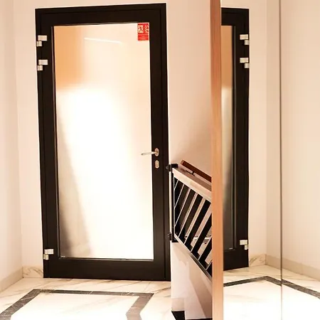 Maya's Flats & 18 - Nadmotlawie Apartament *